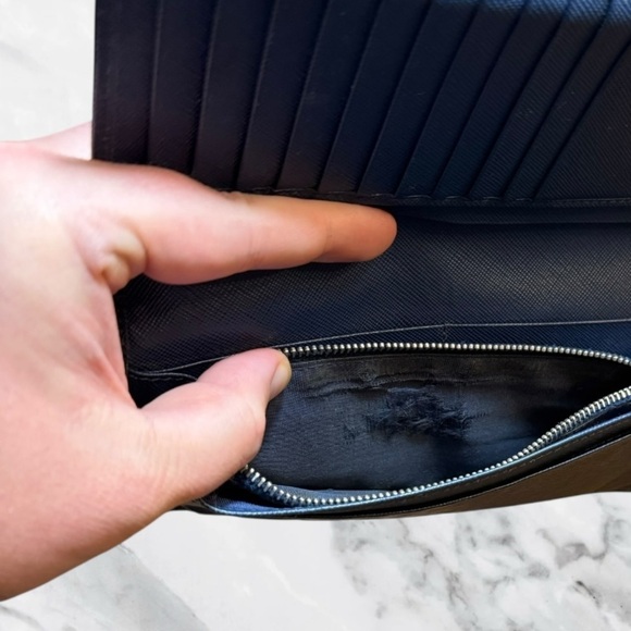 Prada Navy Saffiano Leather Continental Wallet With Silver Corner Logo - Picture 13 of 15